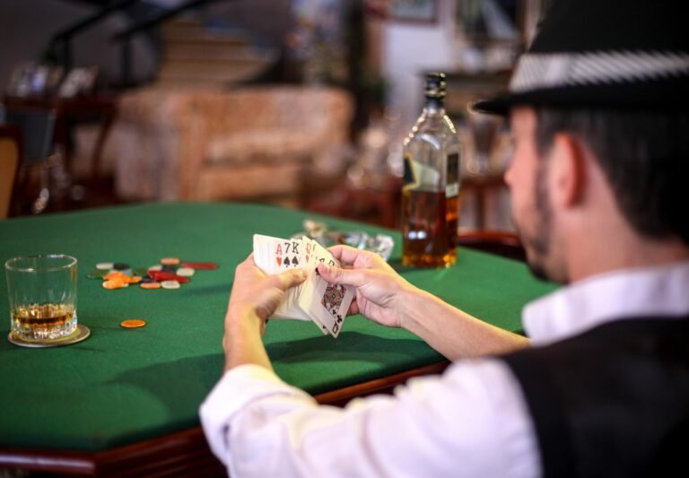 A Clear Introduction to Baccarat Hands, Cards, and Outcomes
